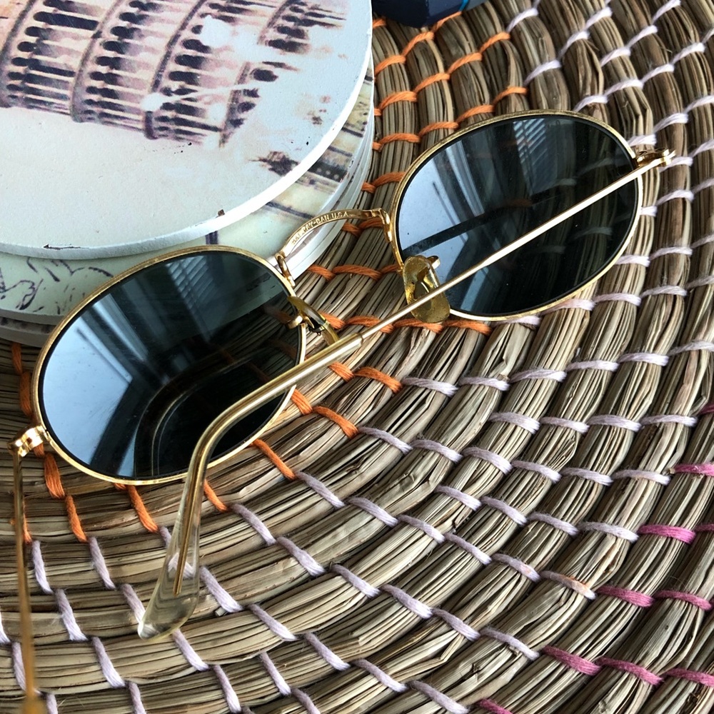 Vintage Bausch & Lomb Ray-Ban Gold Tone Oval Green Shade Sunglasses - Picture 10 of 15